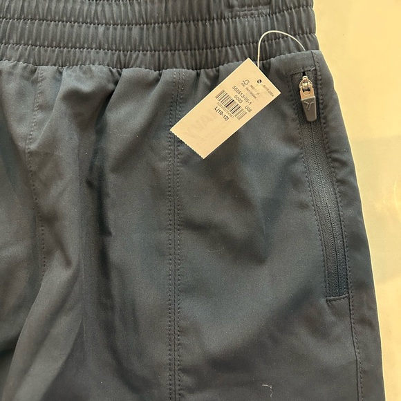 - NWT. Old Navy girls large (10-12) HR, keep you dry, running shorts. - Picture 4 of 4